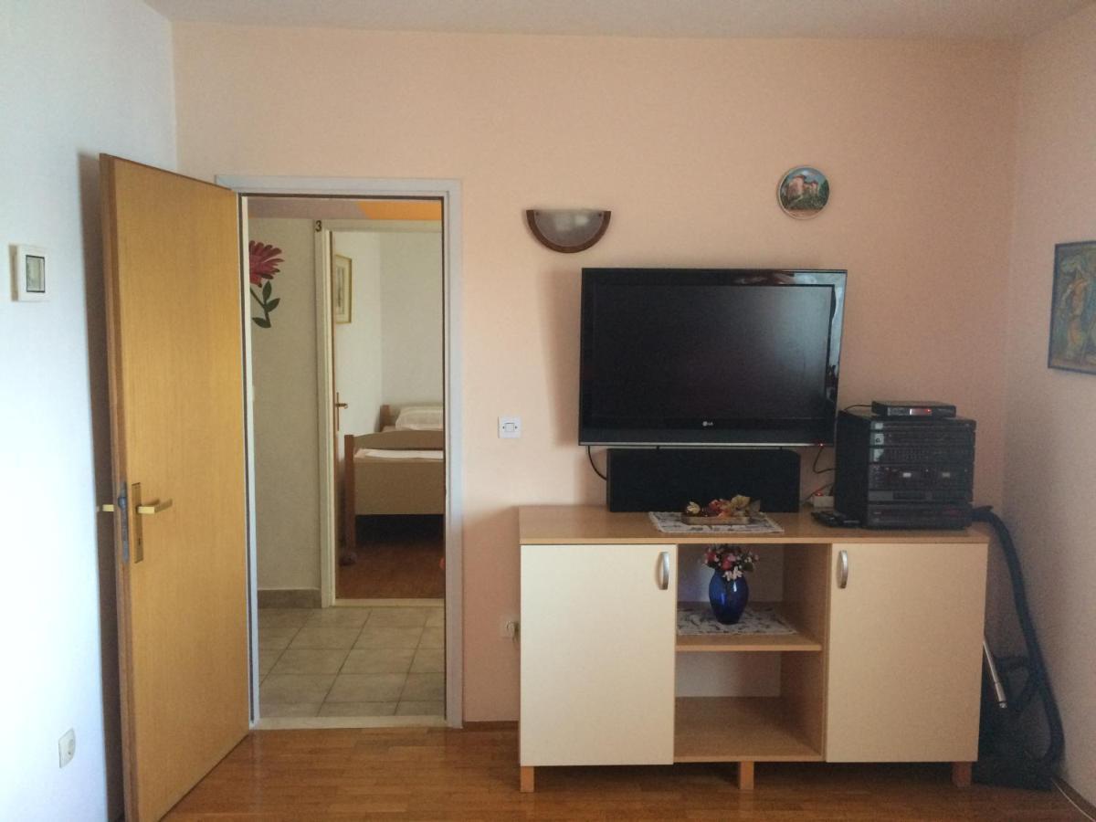 Apartments Tomovic Lumbarda Exterior photo